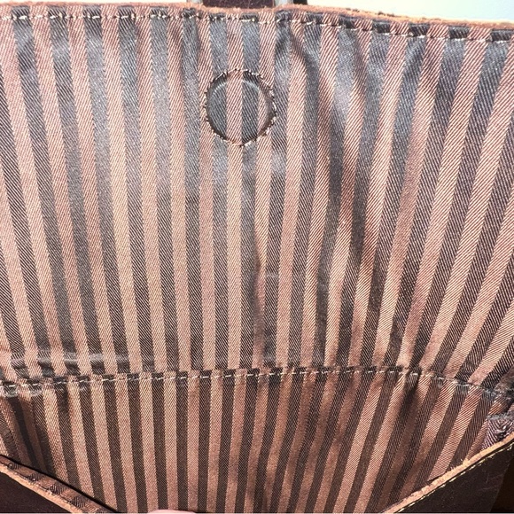 Jack George’s Crossbody Leather Purse - Picture 5 of 10